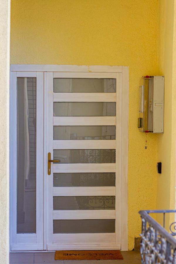 Supercentral Boutique Suite Budapest Exterior photo