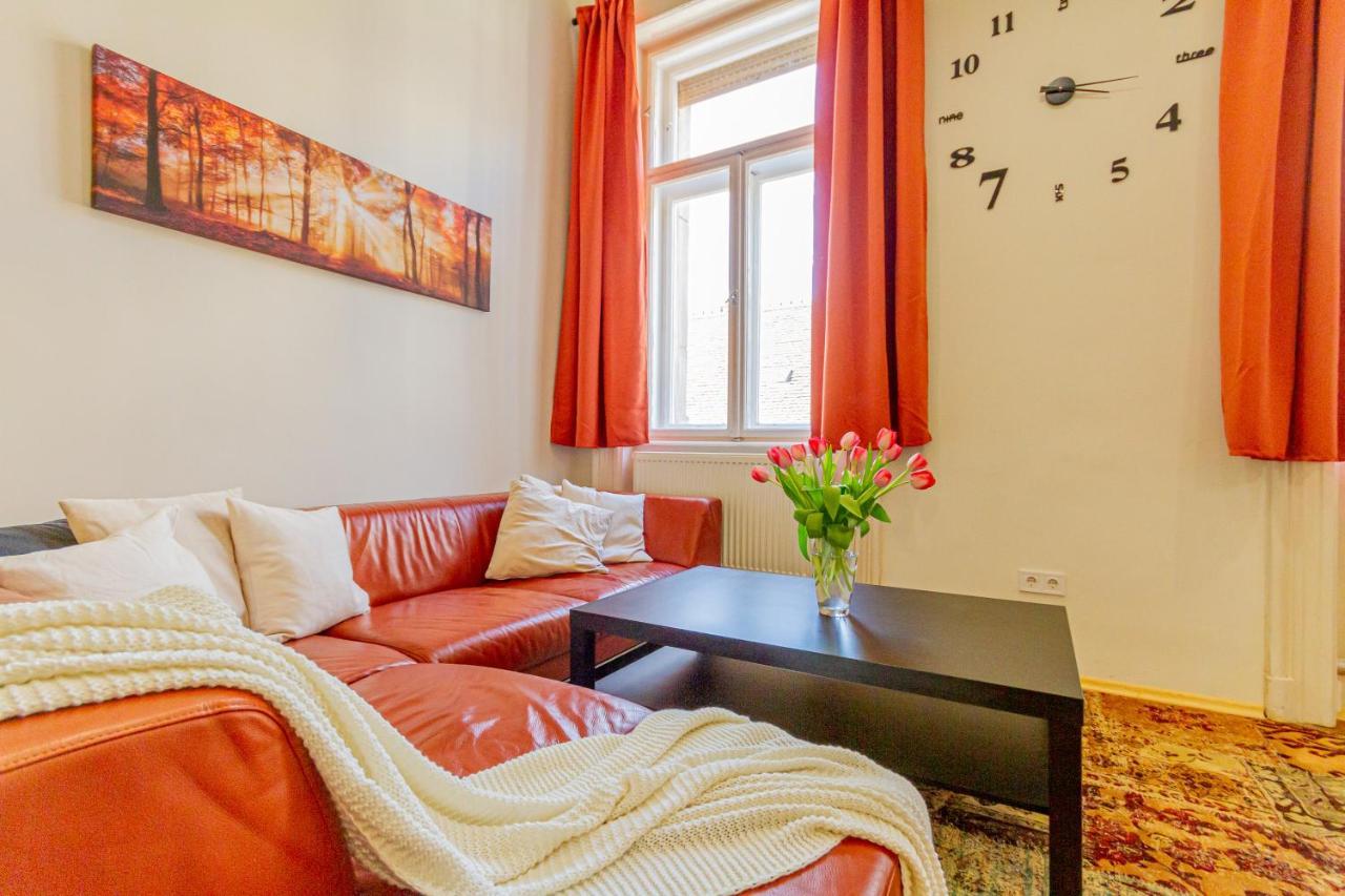 Supercentral Boutique Suite Budapest Exterior photo